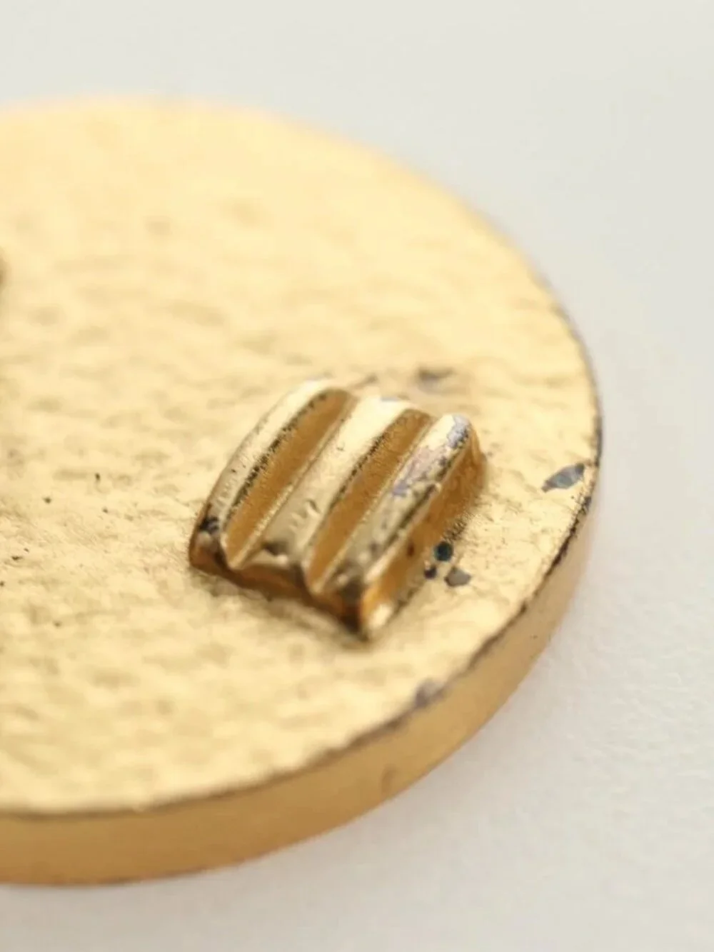 CHANEL Earring metal Gold Tone CC Auth 180939M